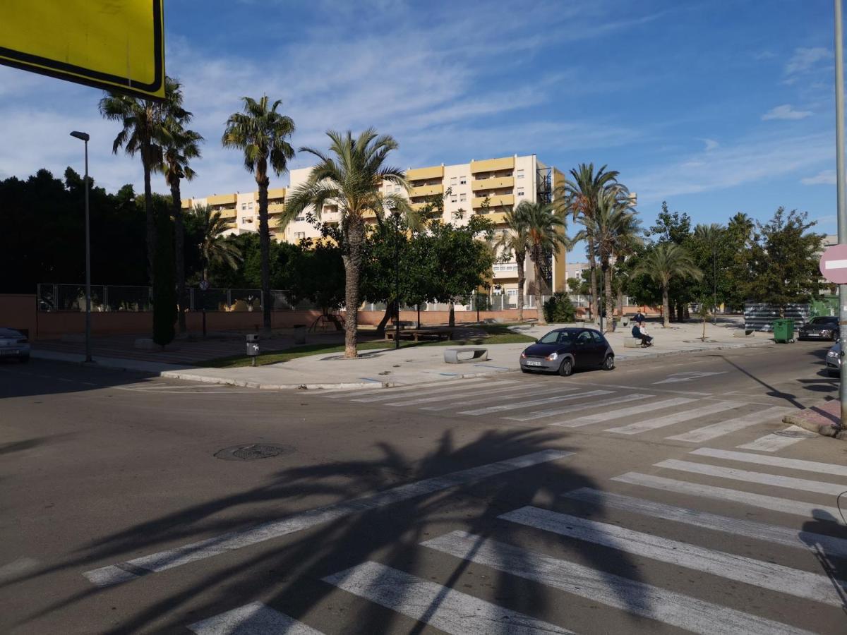 Rent an apartment in Torrevieja Buitenkant foto